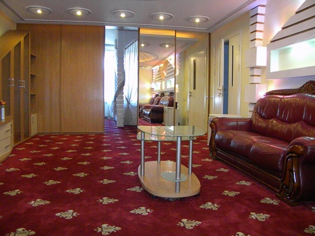 Gloria Mini-Hotel Kisinyov Kültér fotó